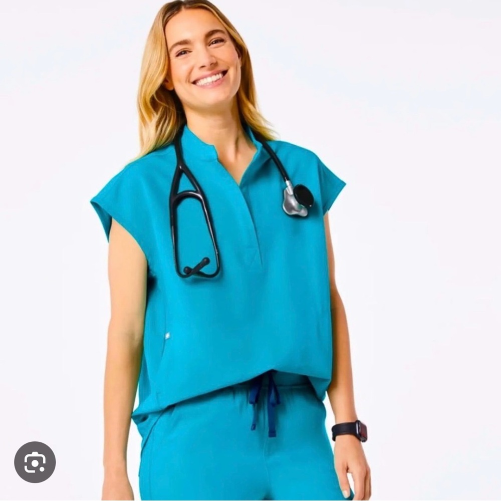 FIGS Teal Rafaela Scrub Top Medium